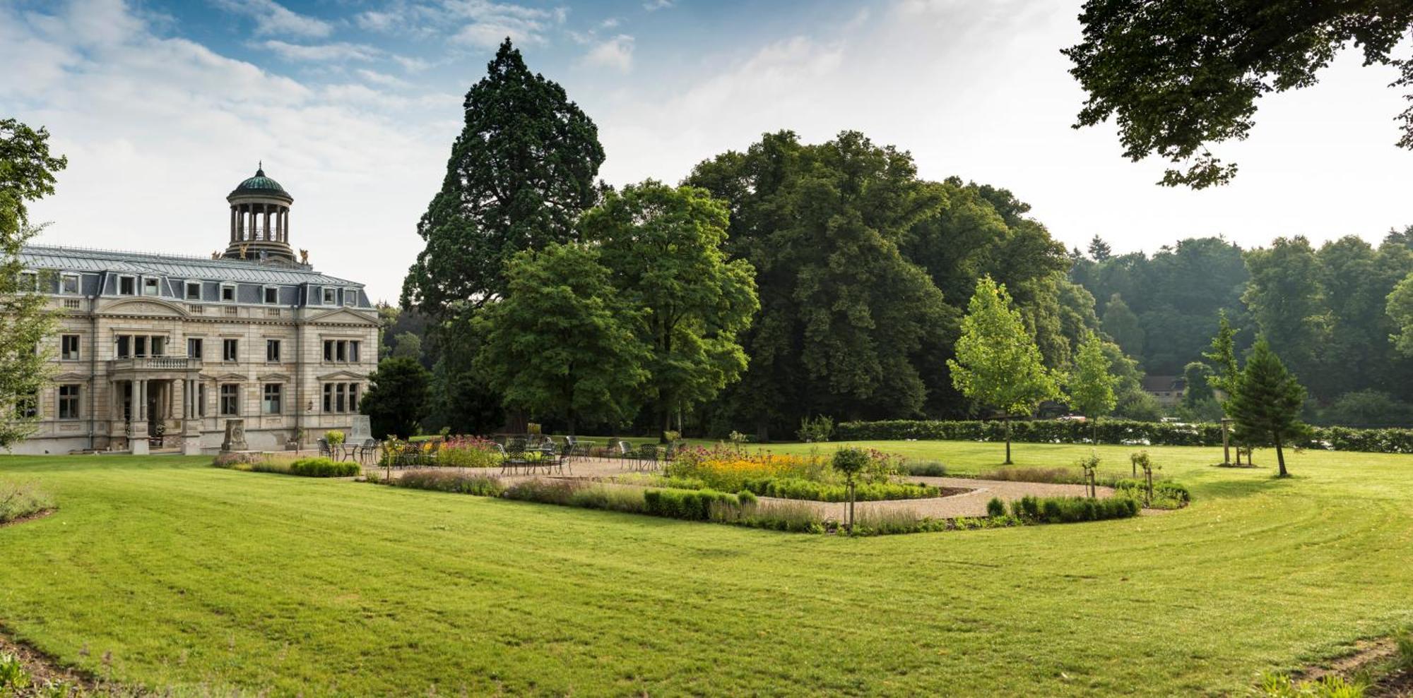 Schloss Kaarz Mit Park Hotel Exterior photo