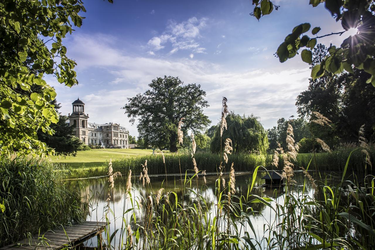 Schloss Kaarz Mit Park Hotel Exterior photo